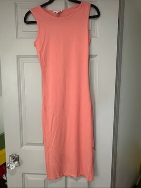 Sleeveless Coral Maxi Dress - Classic Straight Silhouette